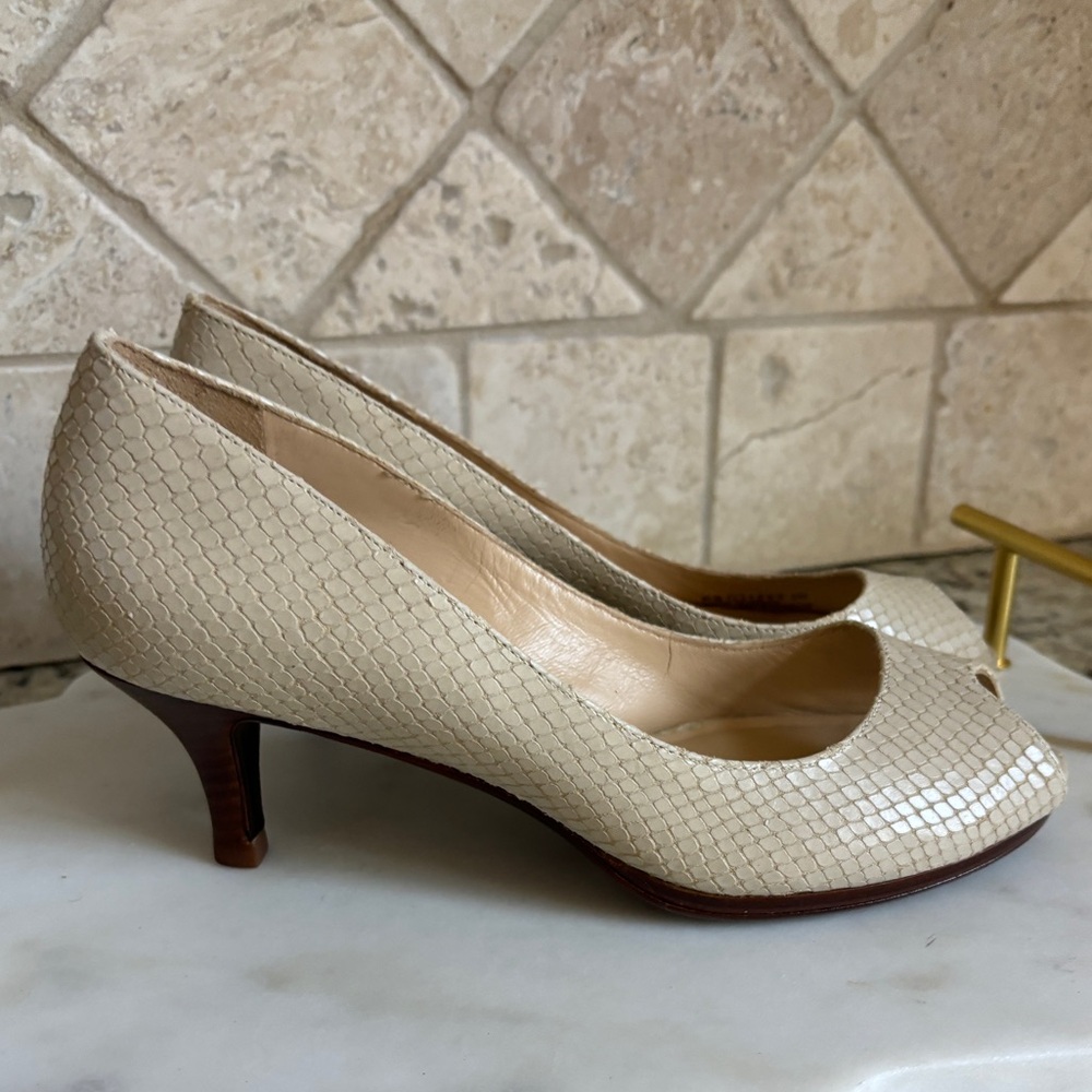 Cole Haan Snakeskin Open Toe Nike Air Cream Kitten Heels 6 - Picture 4 of 15